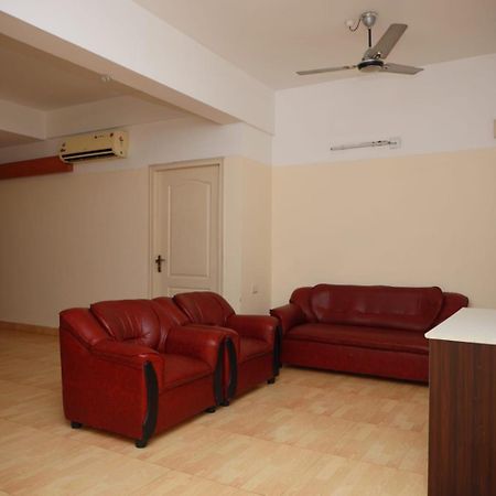Hotel Tayas Trippapur Extérieur photo