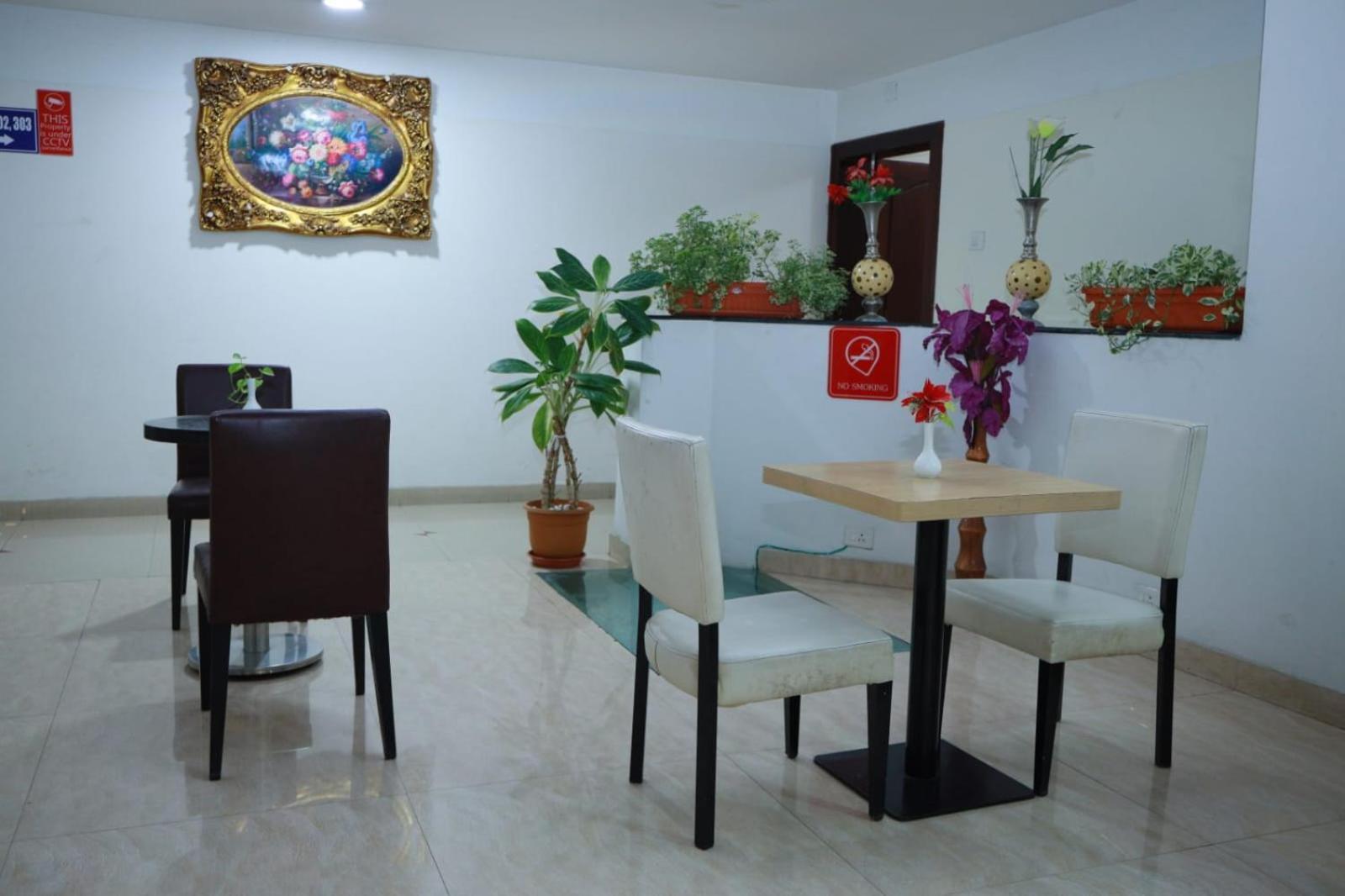 Hotel Tayas Trippapur Extérieur photo